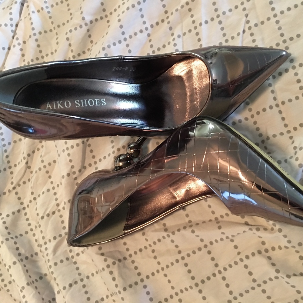 Aiko Heels